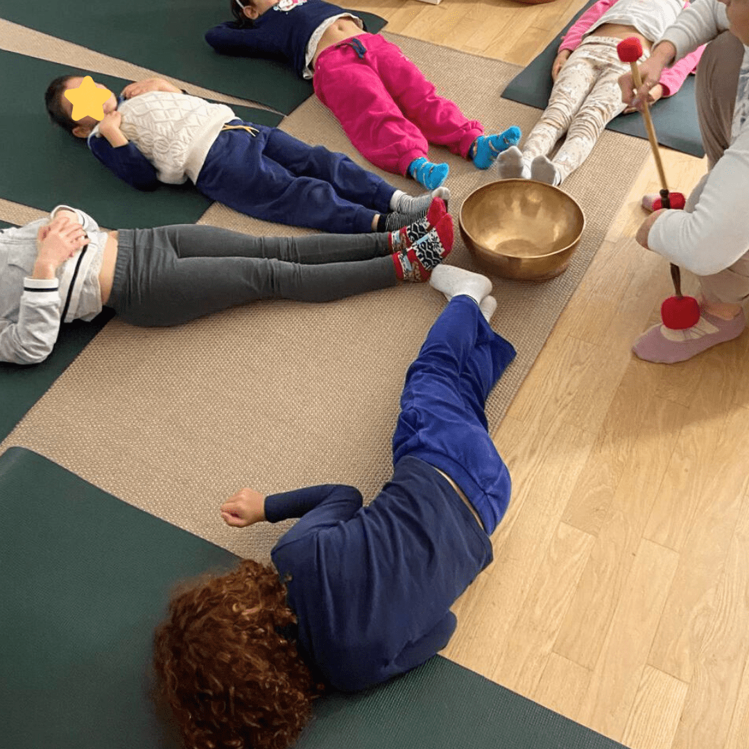 yoga - sport - bambini e ragazzi - Associazione CAF