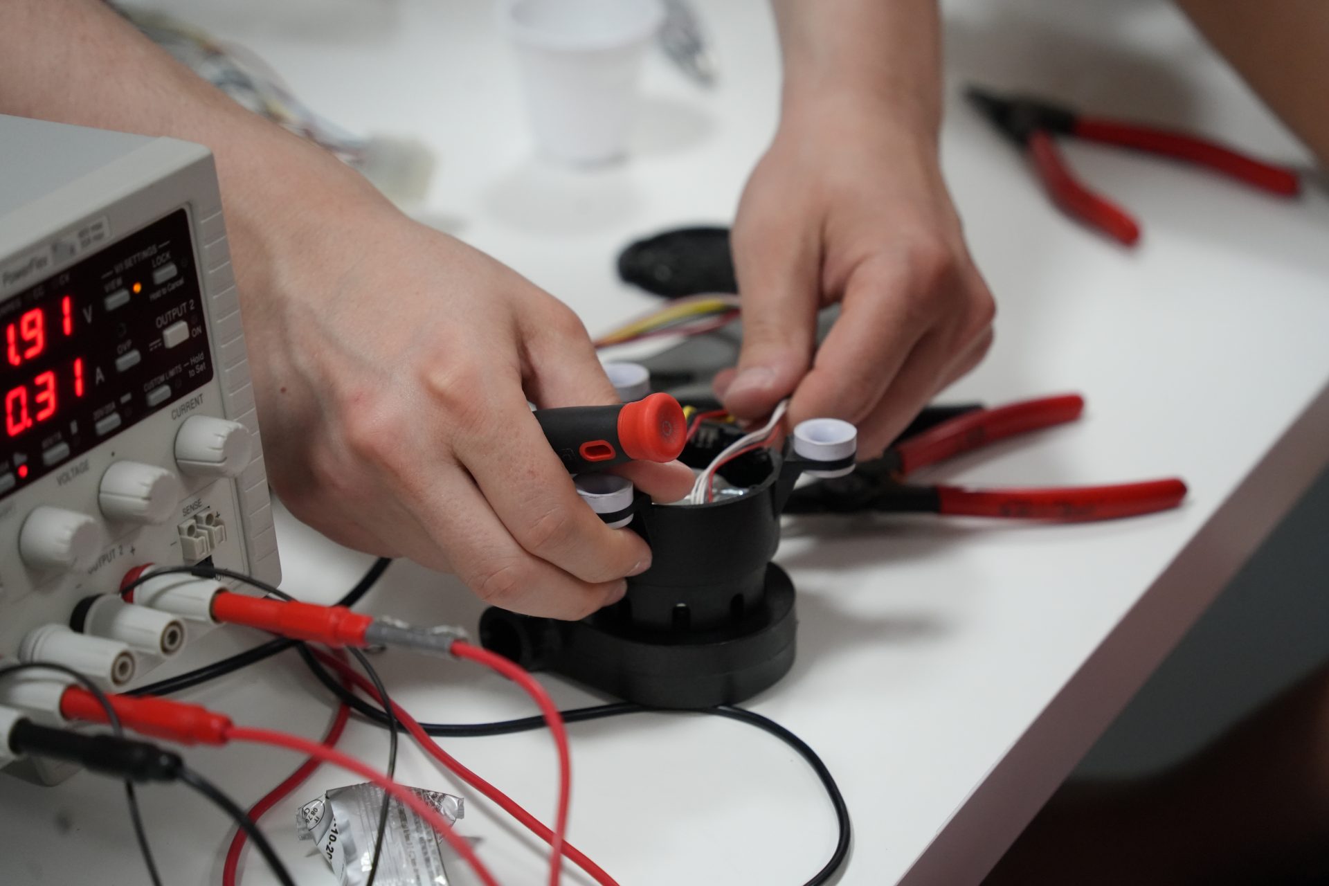 Science Day - Associazione CAF e Ametek