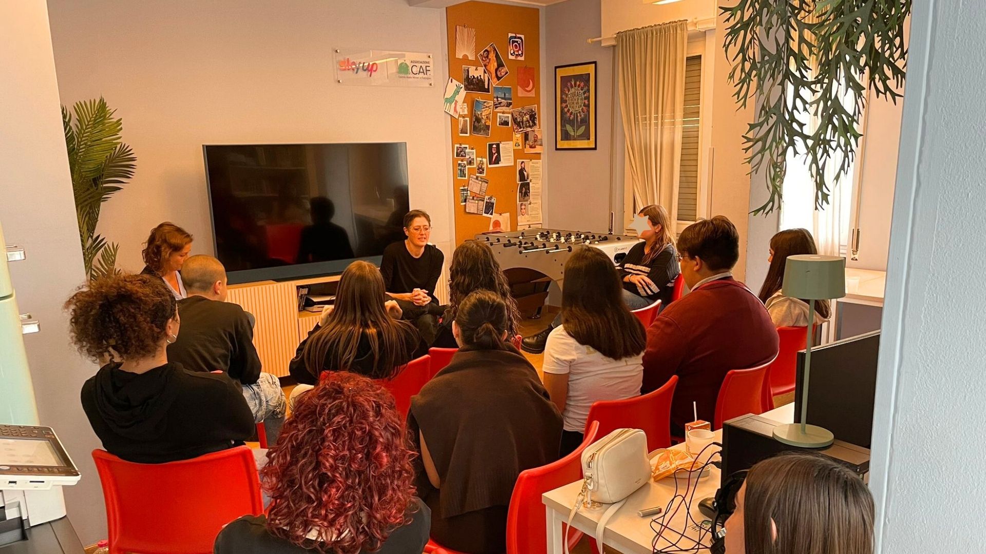 Incontro con Vera Gheno - Dalla parte delle Bambine - Associazione CAF